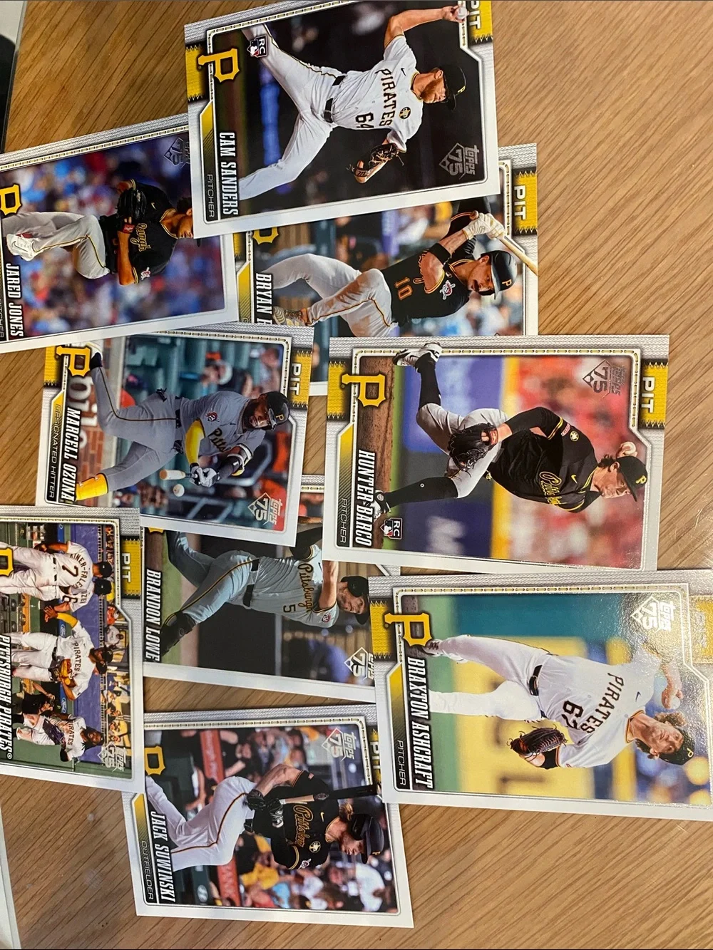 9 Pittsburgh Pirates Baseball Card Lot - Team Logo & Black/Gold Accents